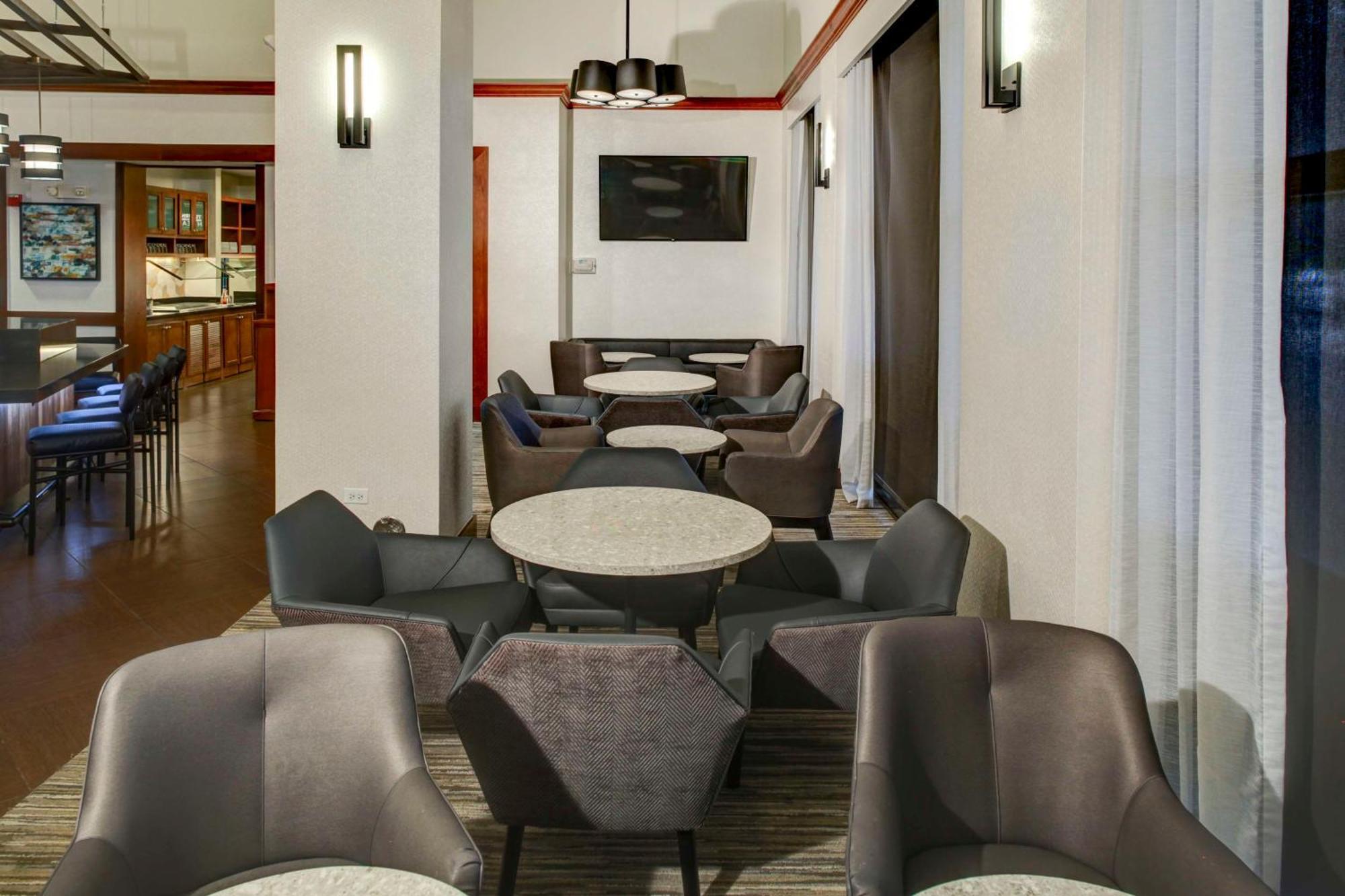 Hyatt Place Cincinnati Airport Флорънс Екстериор снимка