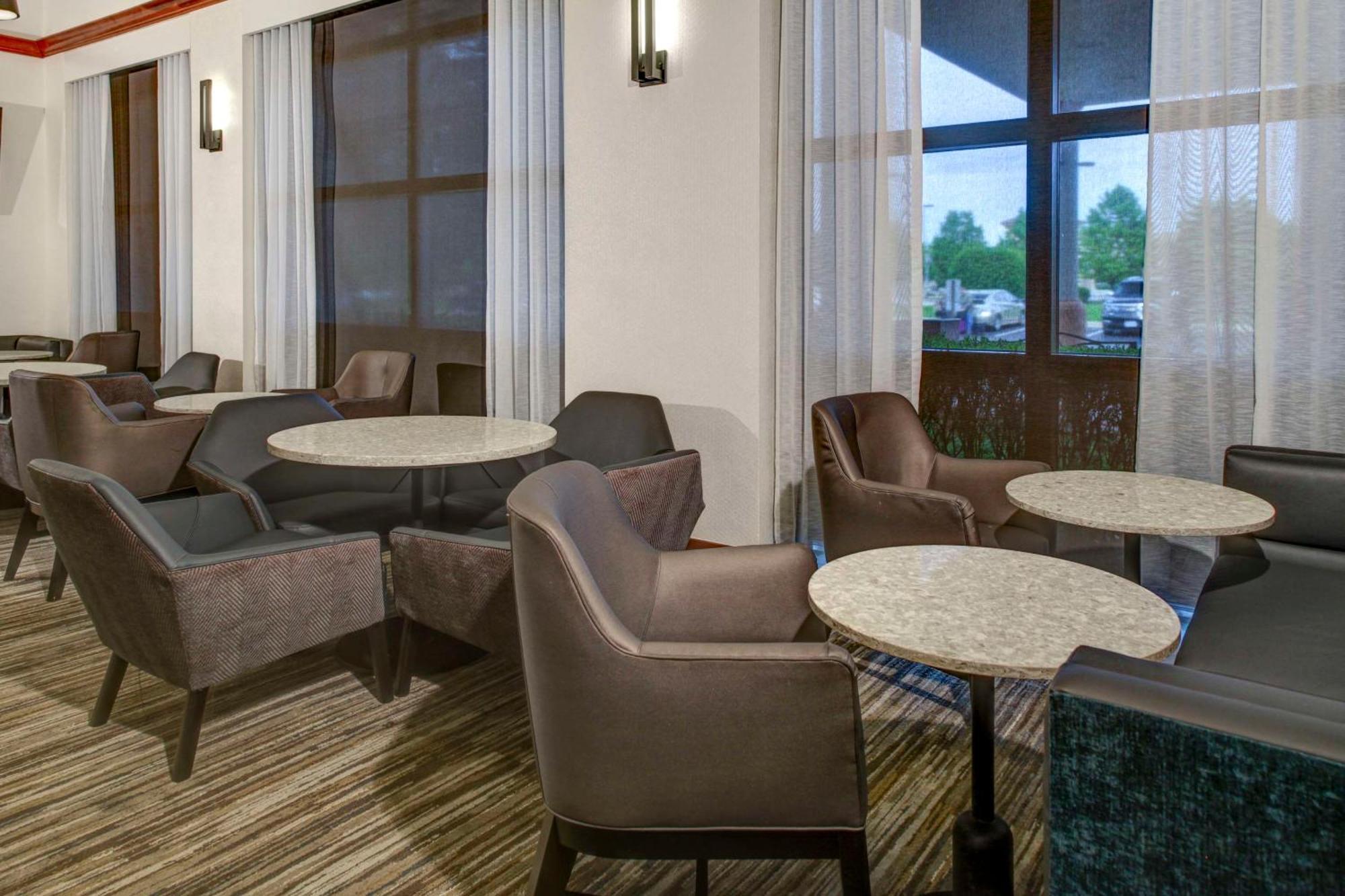 Hyatt Place Cincinnati Airport Флорънс Екстериор снимка
