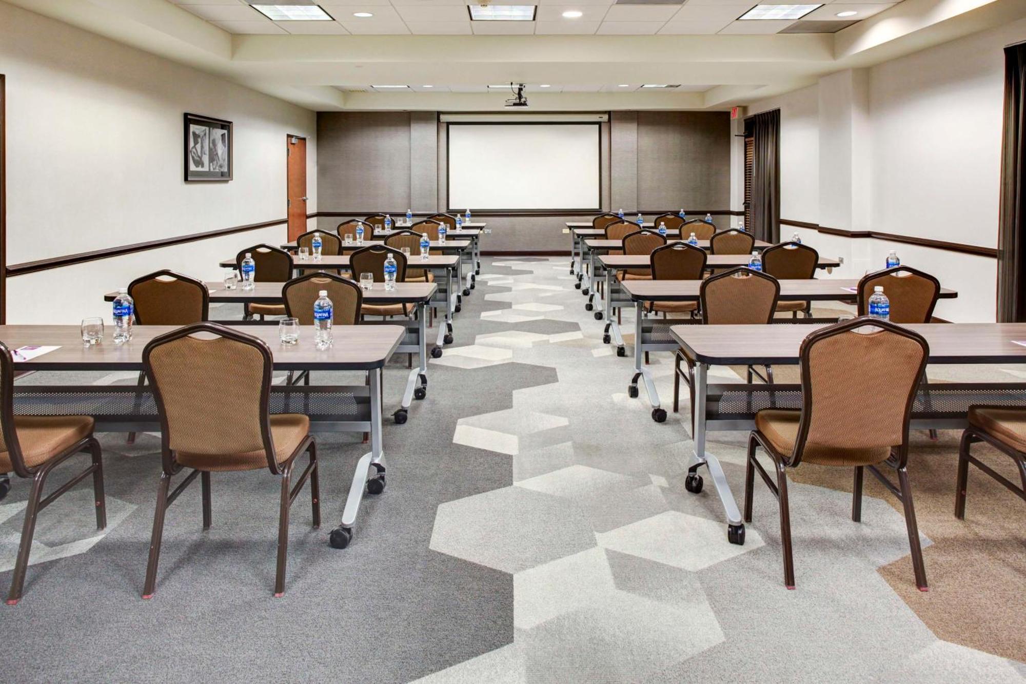 Hyatt Place Cincinnati Airport Флорънс Екстериор снимка