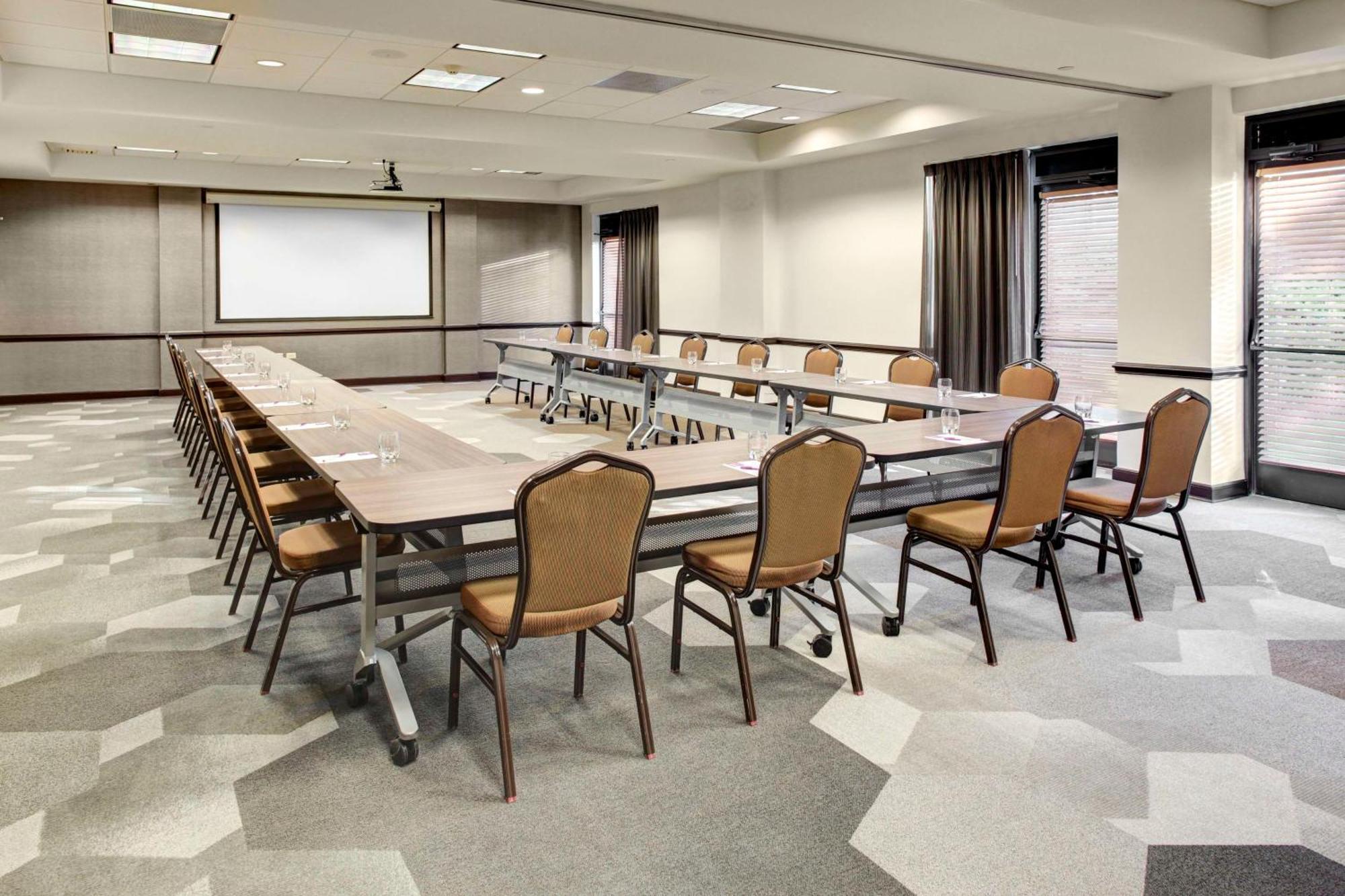 Hyatt Place Cincinnati Airport Флорънс Екстериор снимка