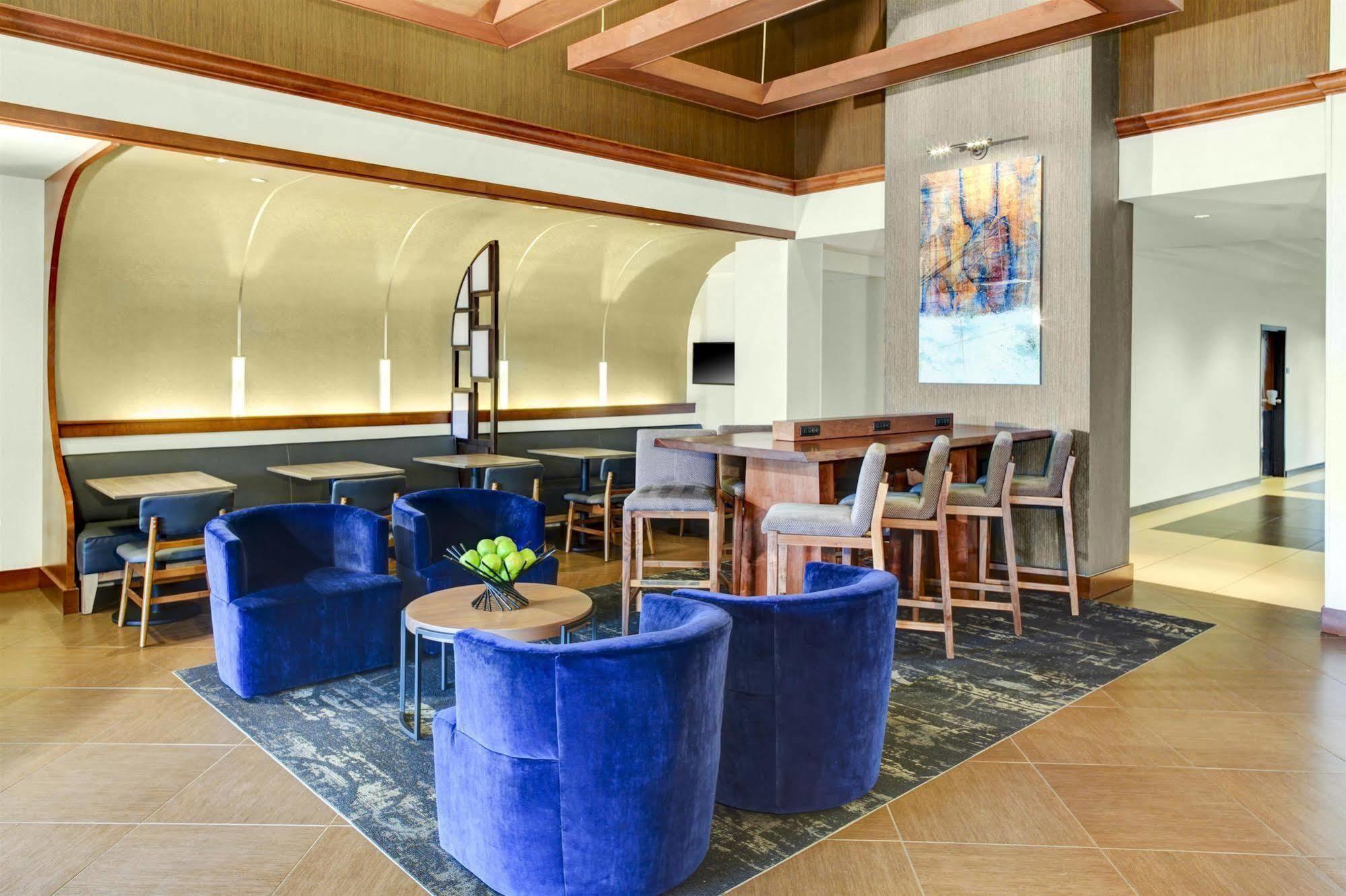 Hyatt Place Cincinnati Airport Флорънс Екстериор снимка