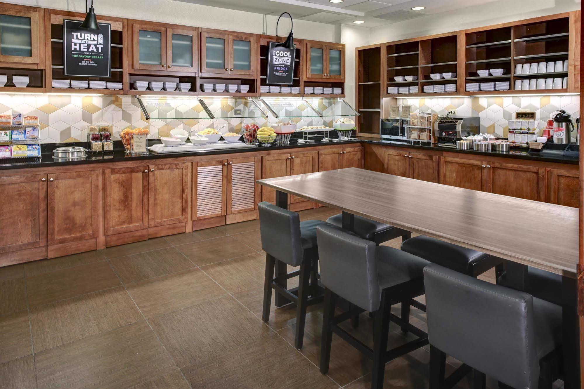Hyatt Place Cincinnati Airport Флорънс Екстериор снимка